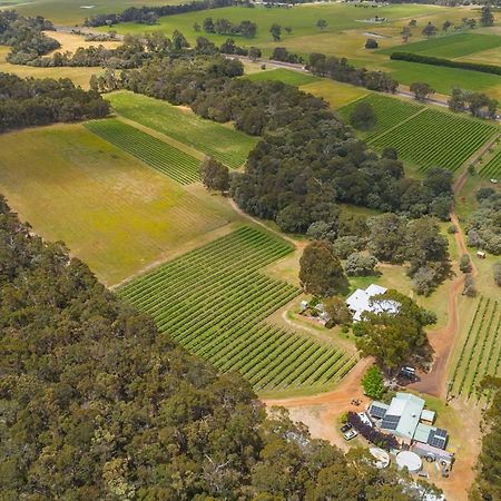 Island Brook Estate Vineyard And Chalets Yelverton Buitenkant foto